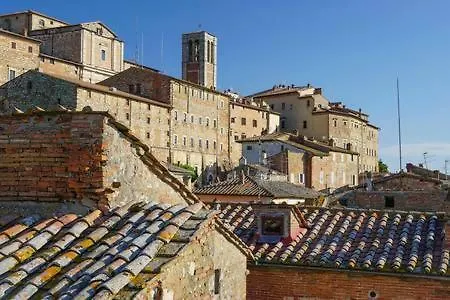 Apartament In Historical Palace